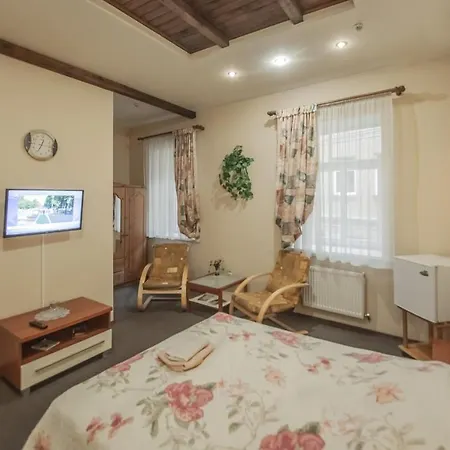 Hotel Leo